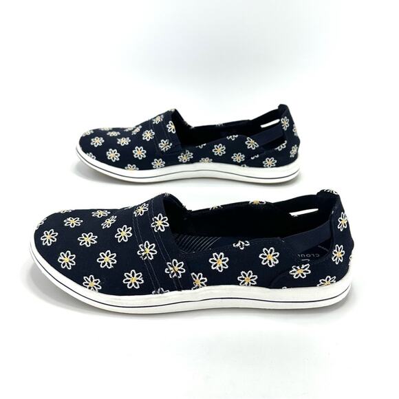 Clarks Cloudsteppers Breeze Ave Slip-On Flats/Sneaker Sz 10 W Daisy Floral Denim - Picture 2 of 16
